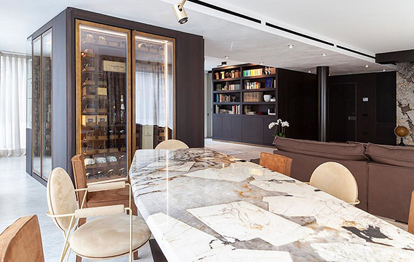 Luxury Living in Upscale Italian Apartment
