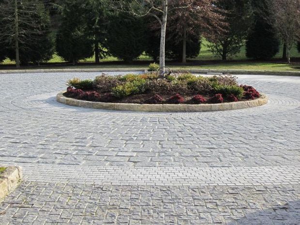 Mix Granite Mosaic Paving Stone